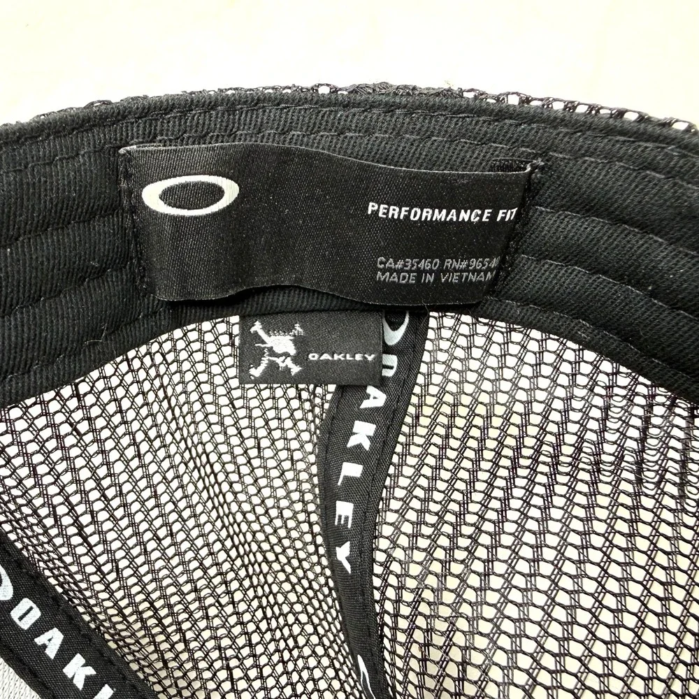 Oakley Mens Hat Gray Black Logo Classic Mid Snap Mesh Performance Fit Adjustable